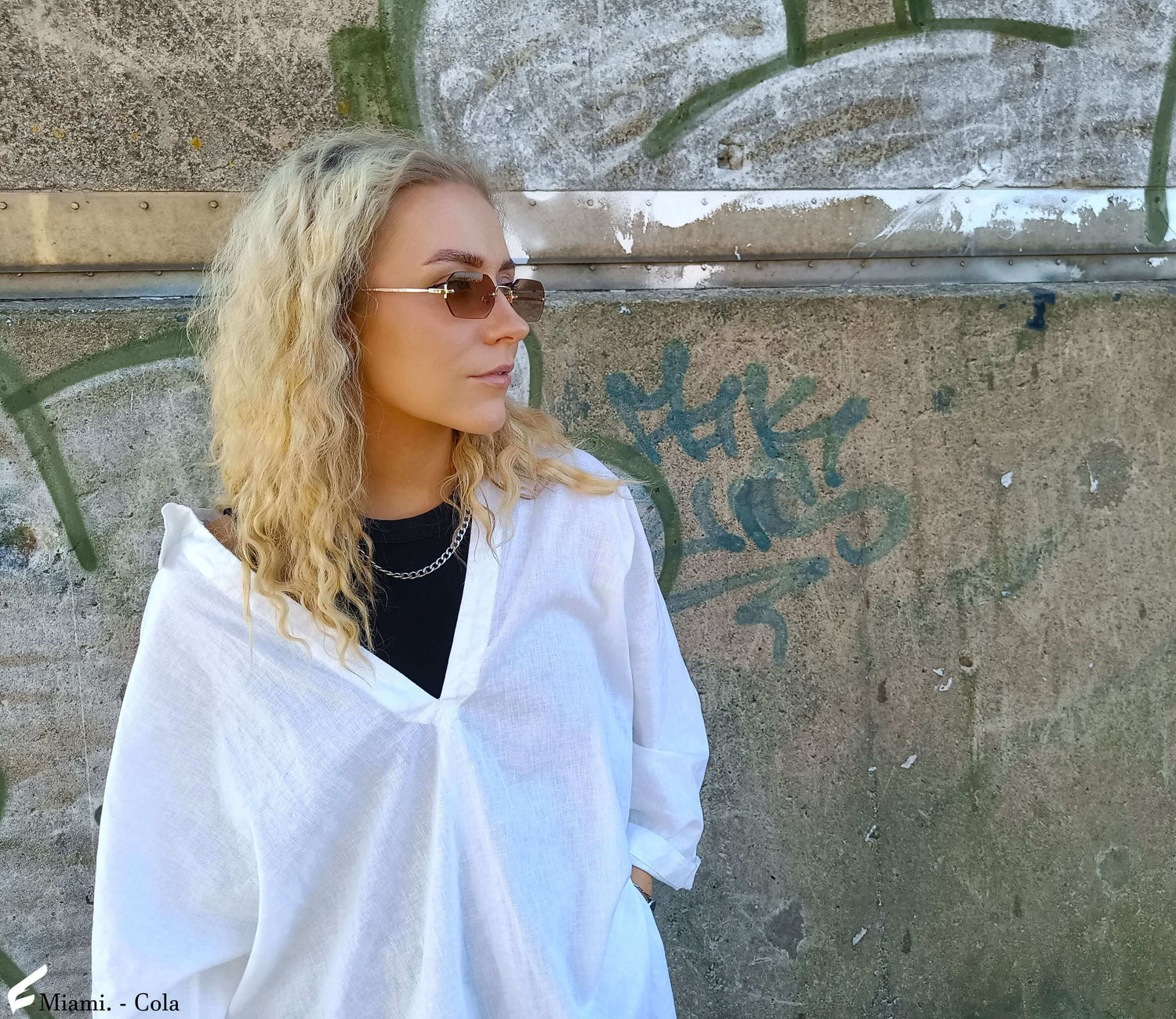Solbrille model med miami cola solbriller